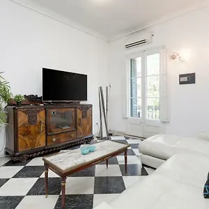 1229 - Awesome Center With Terrace Apartment Barcelona